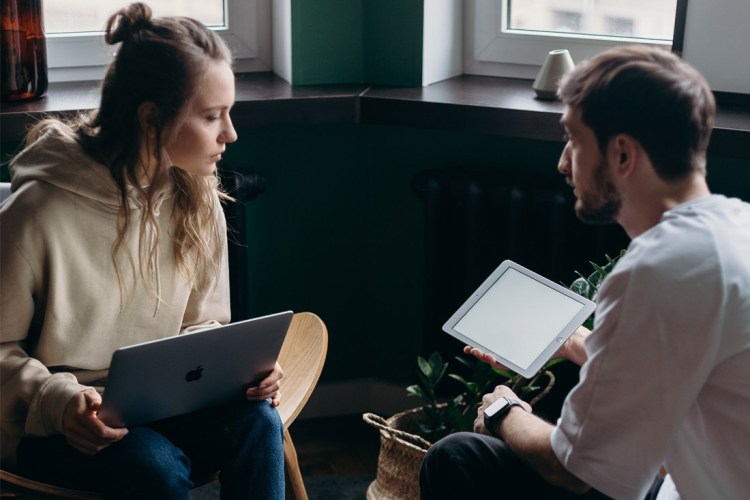 Switch lenders if rate cut is not passed on: RBA Main Image